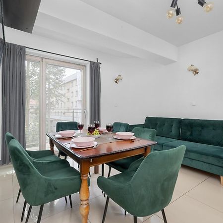 Przestronne Apartamenty W Zakopanem Z Trzema Sypialniami I Parkingiem By Noclegi Renters Eksteriør bilde